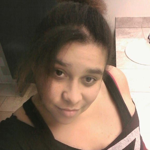 Meet your Posher, Erin - Picture 1 of 1